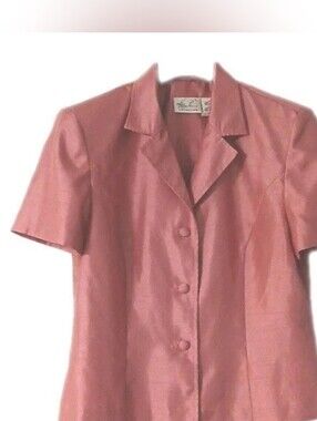 Kathie Lee Size 14 Top Pink Satin Short Sleeves Tailored Button Down